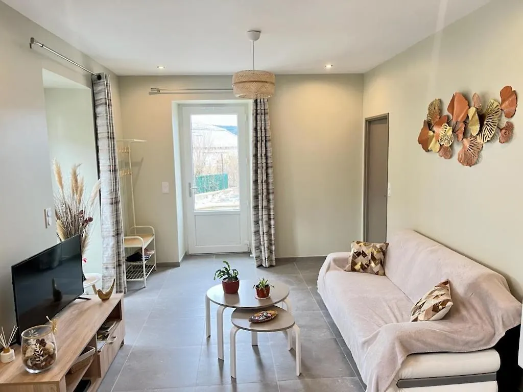 L'Ecole Des Freres Apartment Saint-Julien-Chapteuil 0*,  France